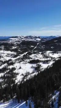 Szafa w sypialni z Systemem Elfa