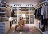 Zabudowa garderoby w kolekcji Decor+ System Elfa